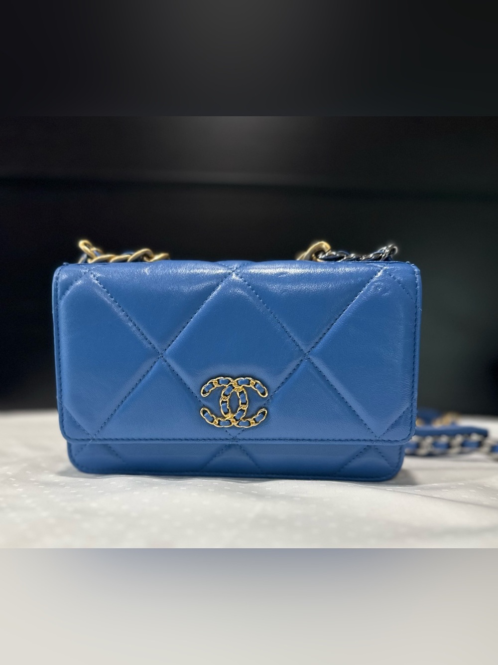 CHANEL Blue Quilted Lambskin Mini Flap Bag with Gold Chain